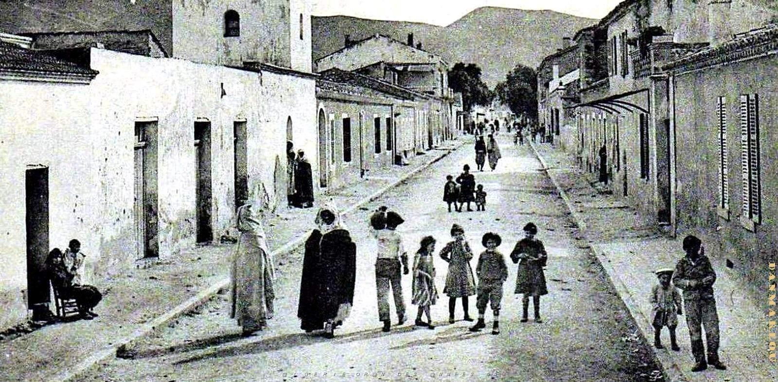 2486- Saint-Denis-du-Sig - Rue de la Mosquee2.jpg